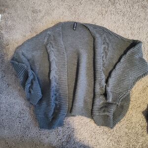 MUST BUNDLE - Cozy Gray Cable Knit Sweater
